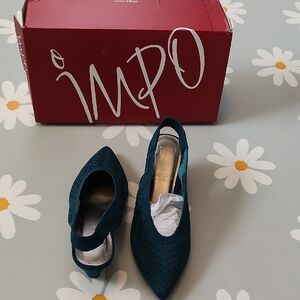 Brand new IMPO Women's Teal Heels